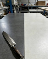 深度评测 | 无上岩板VS进口大牌：36000吨压机下的品质对决