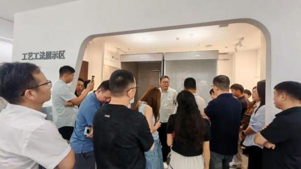 从“风口扩张”到“体系竞争”，装配式装修如何重构局旧改赛道？