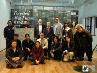 “林间有归途”可持续美国阔叶木概念设计展在沪揭幕 缘起纪录片《Forested Future 森生不息》，一场花植、光影、声音与木作交融的沉浸式感官盛宴